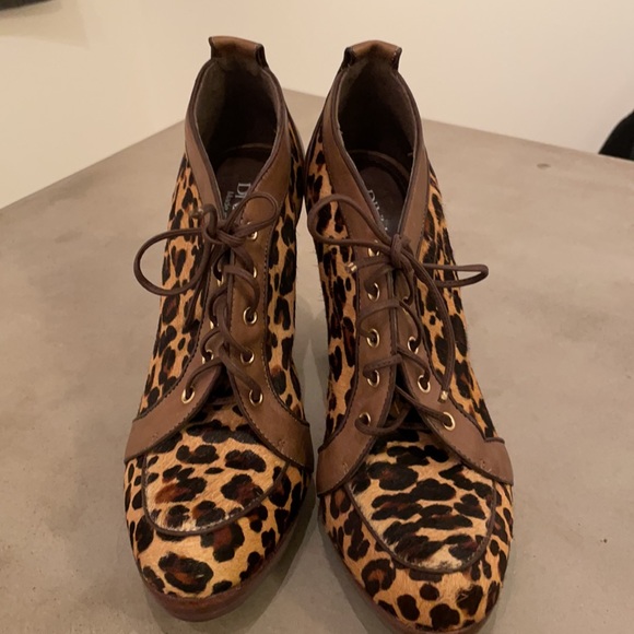 Devalesi Leopard Print Shoes - 8 - Picture 4 of 7
